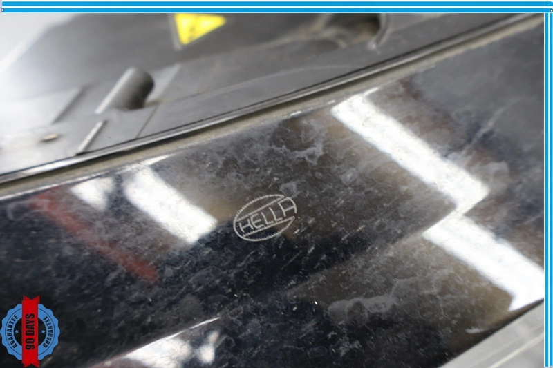 Load image into Gallery viewer, 11-14 Audi A8 Quattro S8 Front Left Driver Side LED Headlight Headlamp OEM
