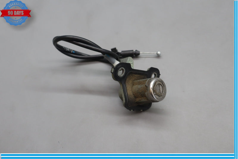 Load image into Gallery viewer, 09-14 Hyundai Equus Genesis Rear Trunk Lid Lock Cylinder Switch 81250-3MA00 Oem
