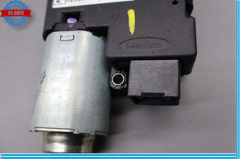 Load image into Gallery viewer, 14-17 Maserati Quattroporte Sunroof Panoramic Roof Window Regulator Motor Oem
