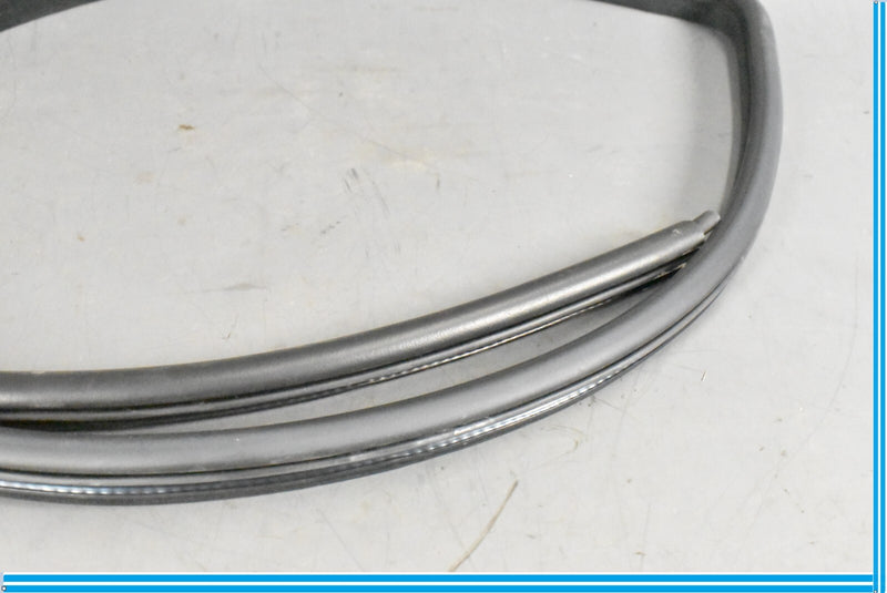 Load image into Gallery viewer, 09-13 Maserati Quattroporte M139 Front Right Door Weatherstrip Rubber Seal Oem
