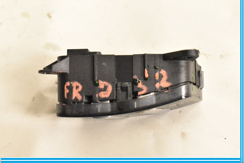 Load image into Gallery viewer, 07-14 Mercedes S400 S550 W221 Front Right Passenger Door Lock Unlock Switch Oem
