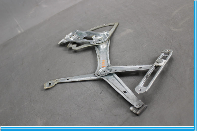 Load image into Gallery viewer, 98-02 Mercedes W210 E320 Front Right Side Door Window Regulator Oem
