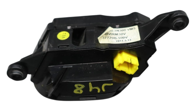 Load image into Gallery viewer, 11-13 Hyundai Equus Front Steering Wheel Cruise Control Switch 967003N300 Oem
