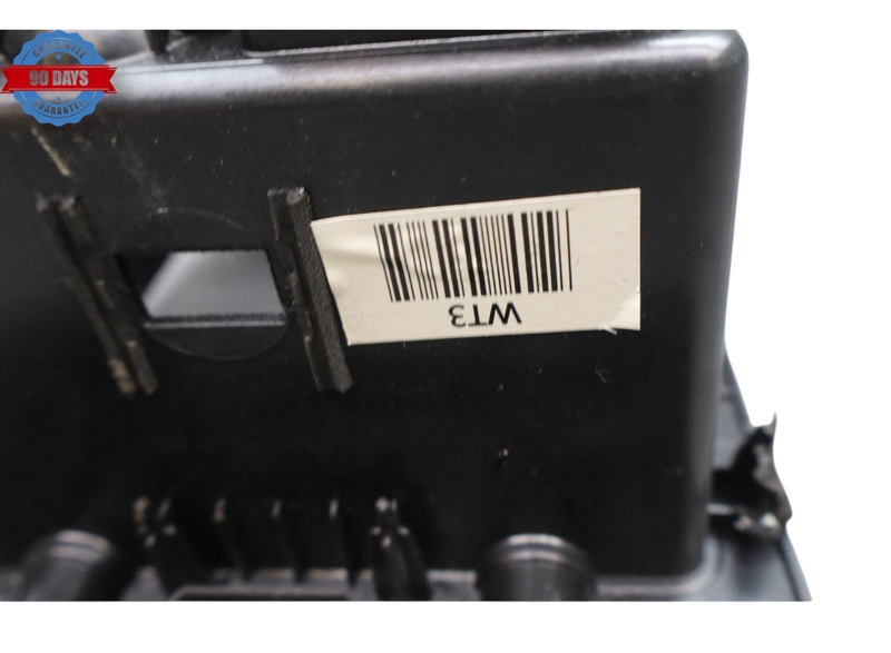 Load image into Gallery viewer, 11-13 Hyundai Equus Center Console Pocket Tray USB Connector Plug 846913N100 Oem
