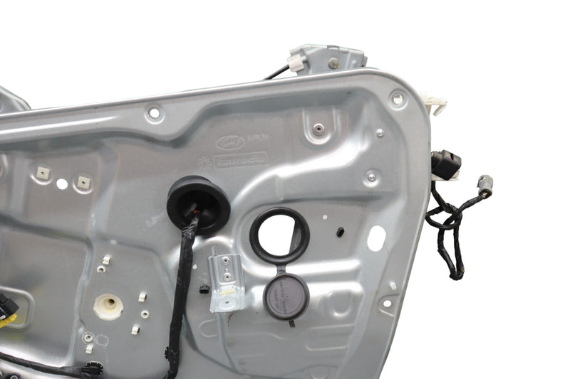 Load image into Gallery viewer, 11-13 Hyundai Equus SIG Front Right Side Window Regulator W/ Panel Oem
