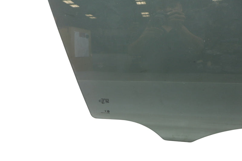 Load image into Gallery viewer, 11-17 Volkswagen Touareg Front Right Passenger Side Door Window Auto Glass Oem
