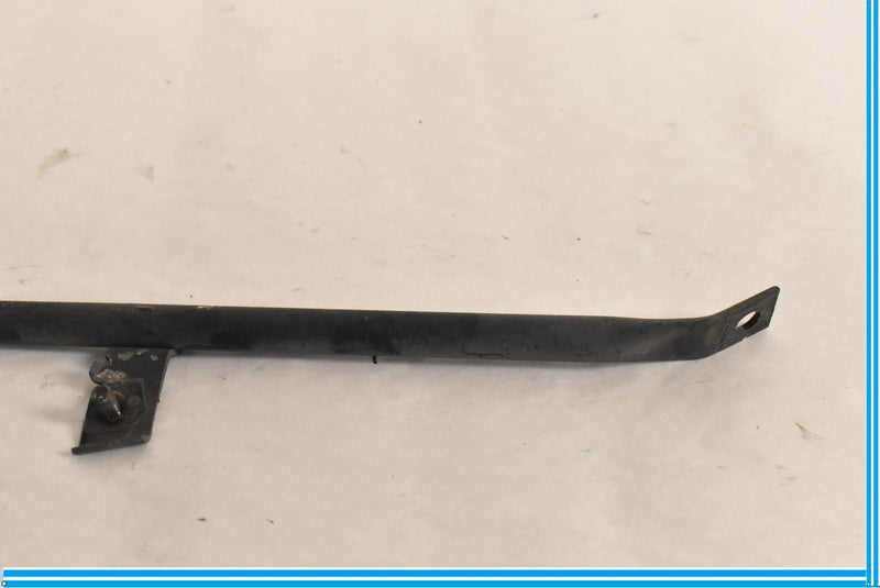 Load image into Gallery viewer, MERCEDES R230 SL-CLASS ENGINE CENTER RADIATOR CORE SUPPORT BRACE
