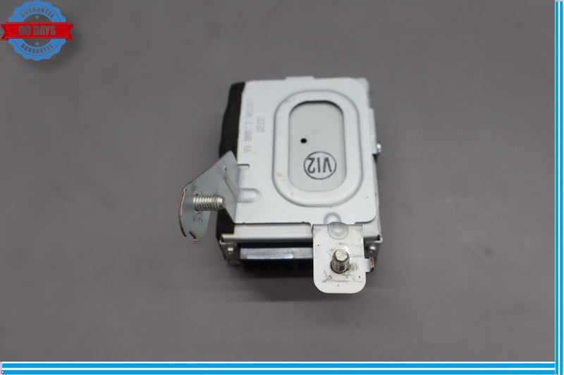 Load image into Gallery viewer, 11-13 Hyundai Equus Dash Instrument Panel USB Interface Control Module Unit Oem
