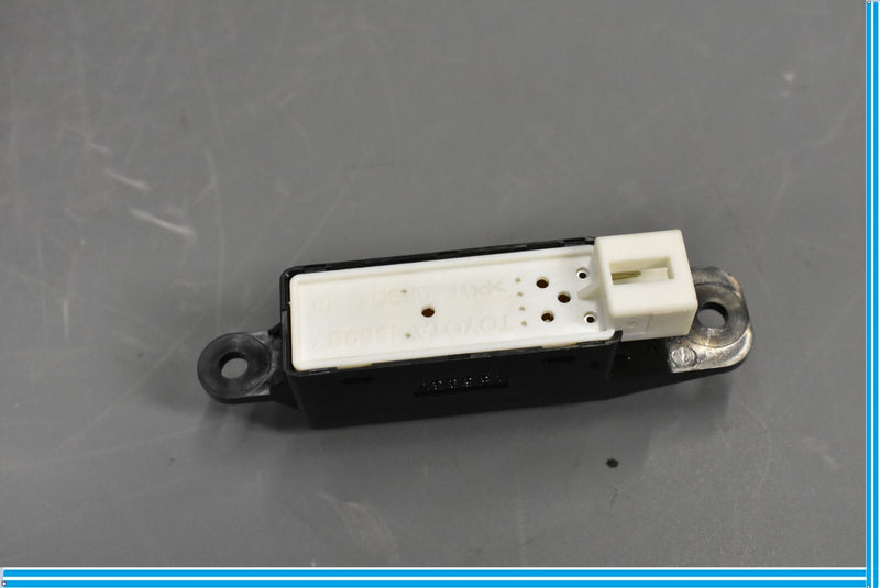 Load image into Gallery viewer, 02-10 Lexus SC430 Front Right Passenger Side Door Panel Seat Memory Switch Oem
