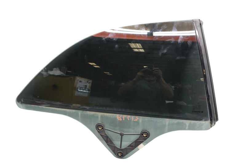 Load image into Gallery viewer, 10-17 Mercedes W207 E350 E550 Rear Right Side Door Window Auto Glass Oem
