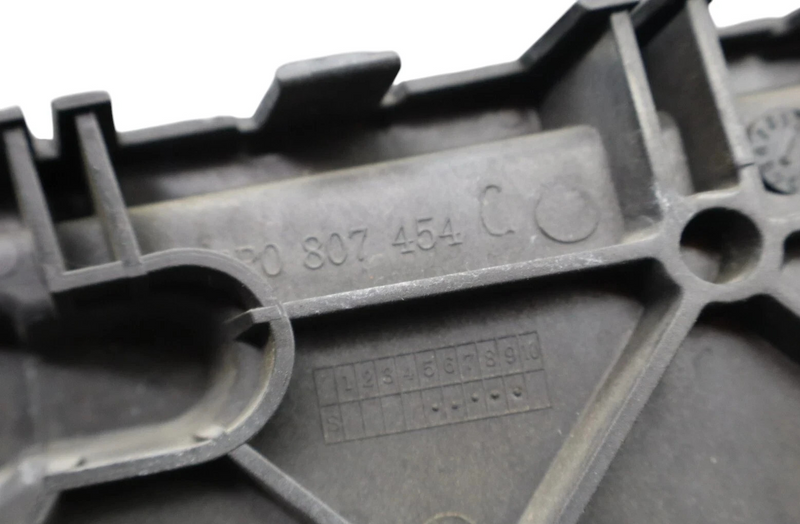 Load image into Gallery viewer, 09-17 Audi Q5 SQ5 Front Right Passenger Side Bumper Guide Bracket 8R0807454 Oem
