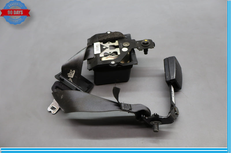 Load image into Gallery viewer, 11-13 Hyundai Equus SIG Rear Center Seat Belt Retractor w/ Latch End Buckle Oem
