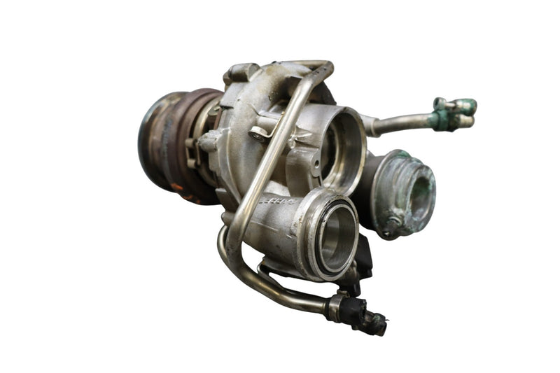 Load image into Gallery viewer, 09-12 BMW 750i F01 N63 Right Passenger Side Turbo Turbocharger Assembly Oem
