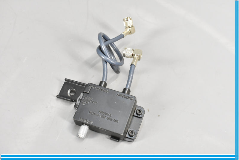 Load image into Gallery viewer, 00-06 Mercedes S500 S600 W220 Antenna Amplifier Booster Compensator Module Oem
