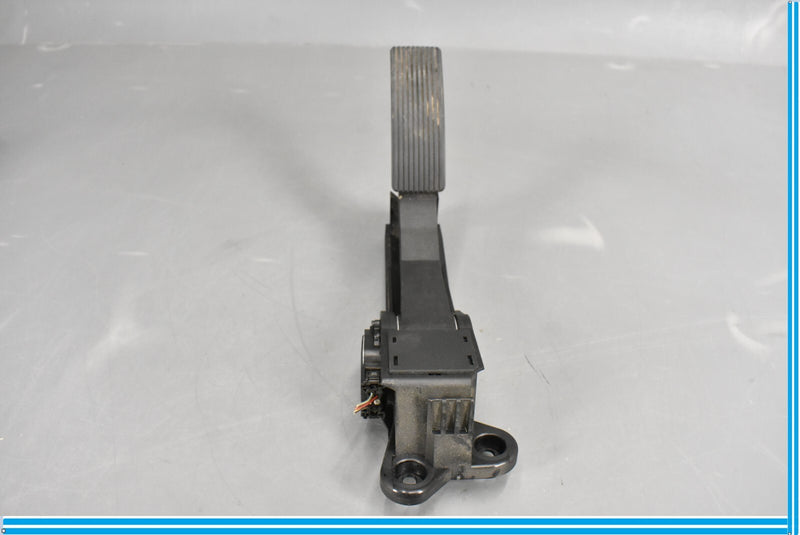 Load image into Gallery viewer, 07-12 Mercedes GL450 GL550 X164 Gas Throttle Pedal Accelerator Oem
