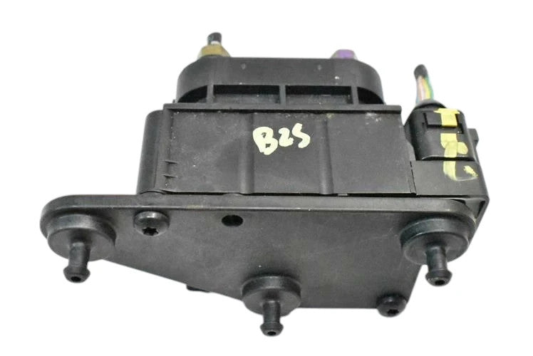 Load image into Gallery viewer, 10-19 Jaguar XJ XJR Air Suspension Control Valve Block Solenoid AW933B486AA Oem
