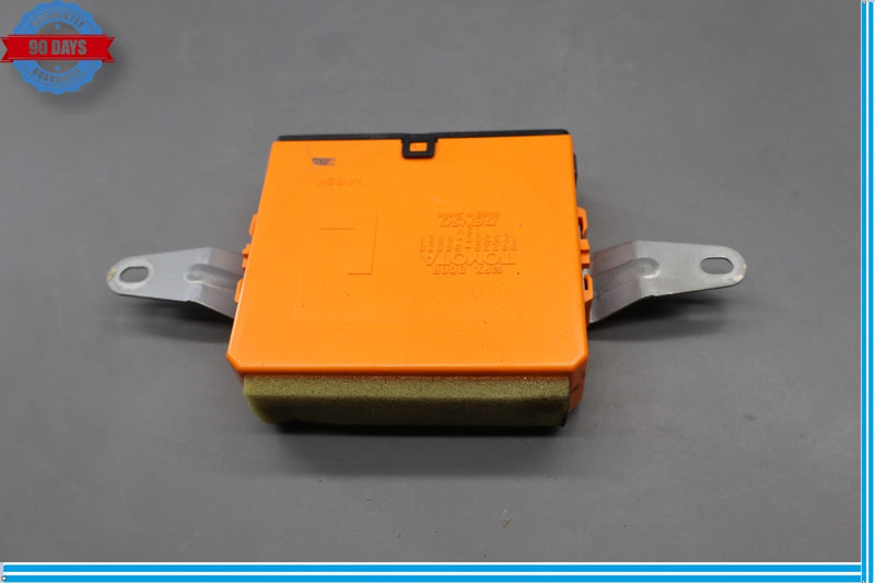 Load image into Gallery viewer, 07-09 Lexus LS460 XF40 Rear Left Driver Side Door Control Module 89225-50030 Oem
