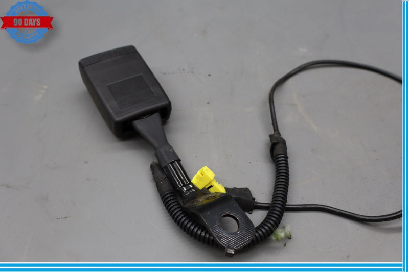 Load image into Gallery viewer, 12-19 Mercedes X166 GL450 GL550 Front Right Side Seat Belt Buckle Black Oem
