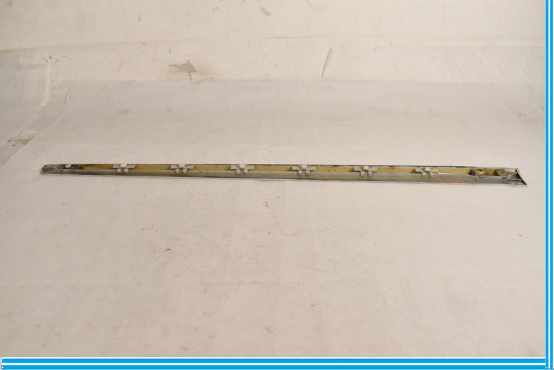 Load image into Gallery viewer,  2007 - 2012 MERCEDES GL550 X164 FRONT RIGHT PASSENGER DOOR TRIM MOLDING 
