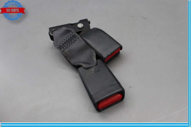 Load image into Gallery viewer, 15-17 Hyundai Genesis Rear Center Right Side Seat Belt Seatbelt Buckle Oem
