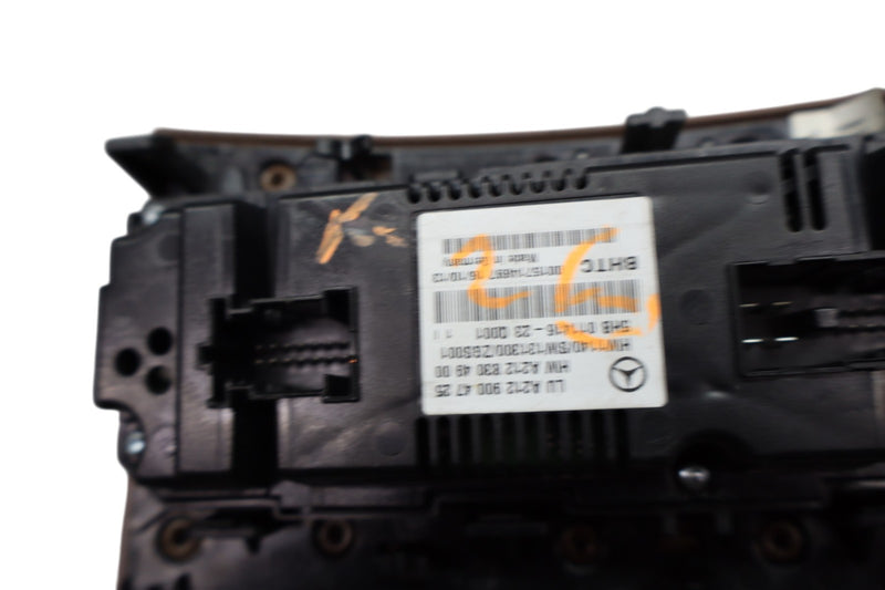 Load image into Gallery viewer, 06-17 Mercedes W212 E350 E550 HVAC A/C AC Heater Climate Control Switch Oem

