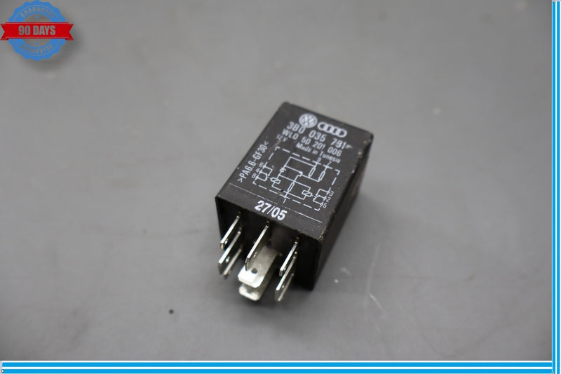 Load image into Gallery viewer, 06-12 Bentley Continental GT Relay Module for Radio Transceiver 3B0035731 Oem
