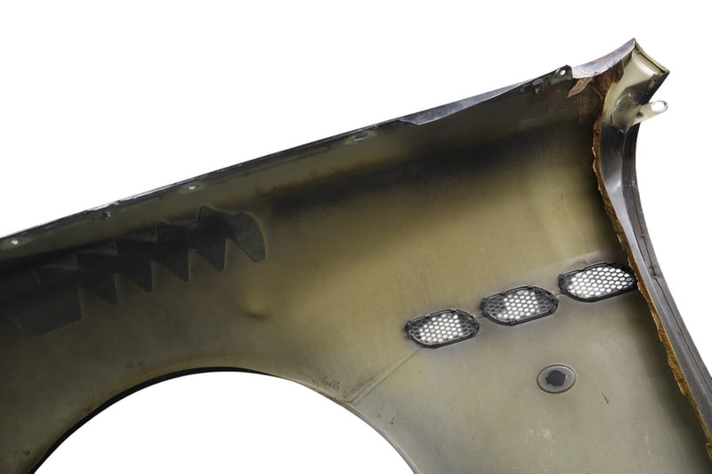 Load image into Gallery viewer, 03-13 Maserati Quattroporte M139 Right Passenger Side Fender Shell Assembly OEM
