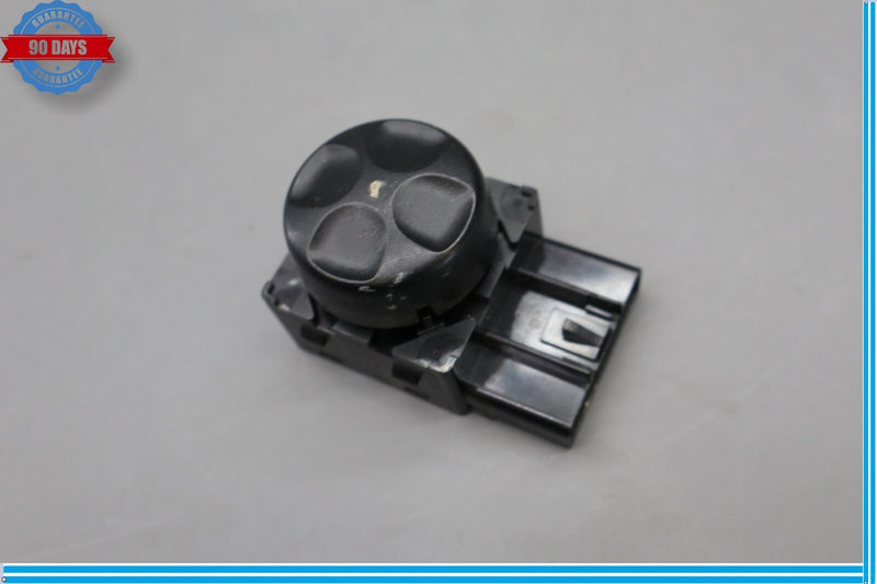 Load image into Gallery viewer, 14-20 Maserati Quattroporte Front Right Side Seat Seat Adjustment Switch Oem
