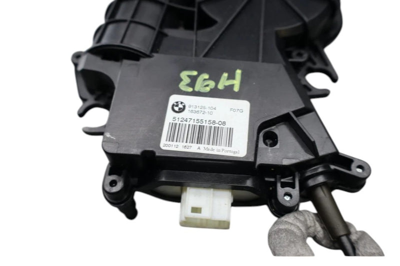 Load image into Gallery viewer, 10-17 BMW 535i GT xDrive Rear Trunk Lid Soft Close Actuator Motor Oem

