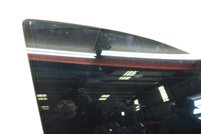 Load image into Gallery viewer, 07-13 Mercedes S400 S550 Front Right Passenger Side Door Window Glass Oem
