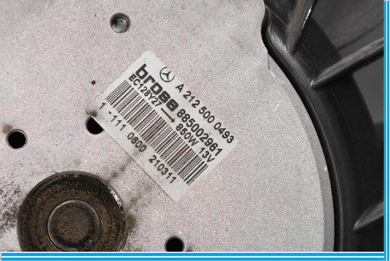 Load image into Gallery viewer, 12-18 Mercedes CLS550 Engine Motor Cooling Fan W/Clutch Oem
