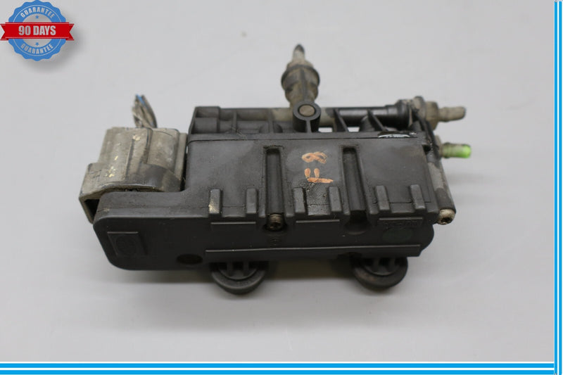 Load image into Gallery viewer, 06-13 Land Rover Range Rover Sport Air Suspension Valve Block EAS Oem
