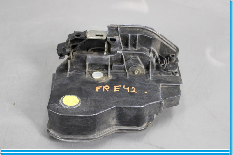 Load image into Gallery viewer, 04-10 BMW 645Ci 650i Front Right Passenger Door Lock Latch Actuator Oem
