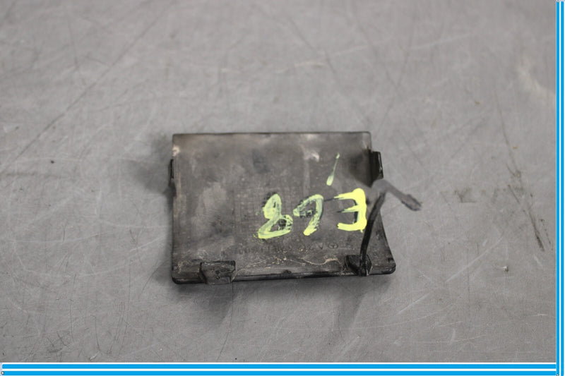 Load image into Gallery viewer, 10-16 Mercedes E350 E550 Rear Left Driver Side Skirt Jack Oem
