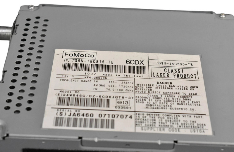 Load image into Gallery viewer, 09-11 Jaguar XF X250 AM FM Radio Cd Player Disc Receiver 7G9N18C815TB Oem
