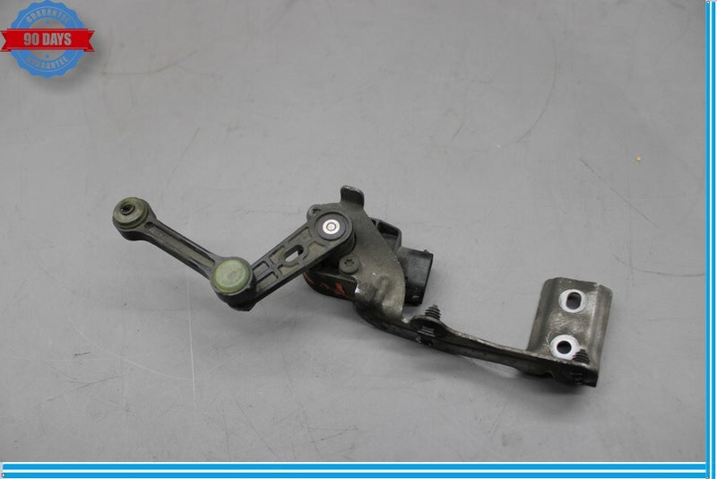 Load image into Gallery viewer, 14-18 Mercedes W117 CLA250 Rear Right Suspension Height Level Sensor Oem
