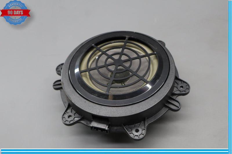 Load image into Gallery viewer, 10-24 Porsche Cayenne 958 Rear Left Or Right Side Door Speaker Black Oem
