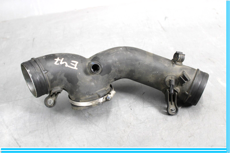 Load image into Gallery viewer, 11-12 Audi A8 Center Air Intake Hose Tube Suction Pipe 4H0129711D Oem

