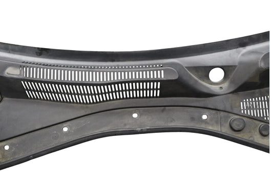 14-20 Maserati Ghibli S Windshield Wiper Cowl Vent Grille Panel 670010468 Oem