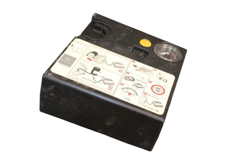 Load image into Gallery viewer, 2008 Mercedes SL550 R230 SL500 Tire Air Compressor Pump 0005831202 Oem
