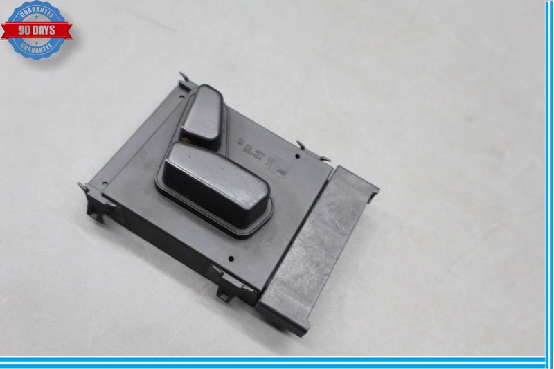 Load image into Gallery viewer, 14-17 Maserati Ghibli Front Right Seat Adjustment Control Switch Module Unit Oem
