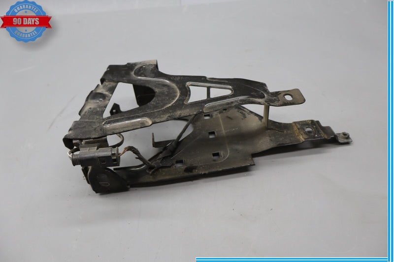 Load image into Gallery viewer, 09-15 BMW 750Li 750Li xDrive Front Left Side Radiator Outer Support Cover Oem
