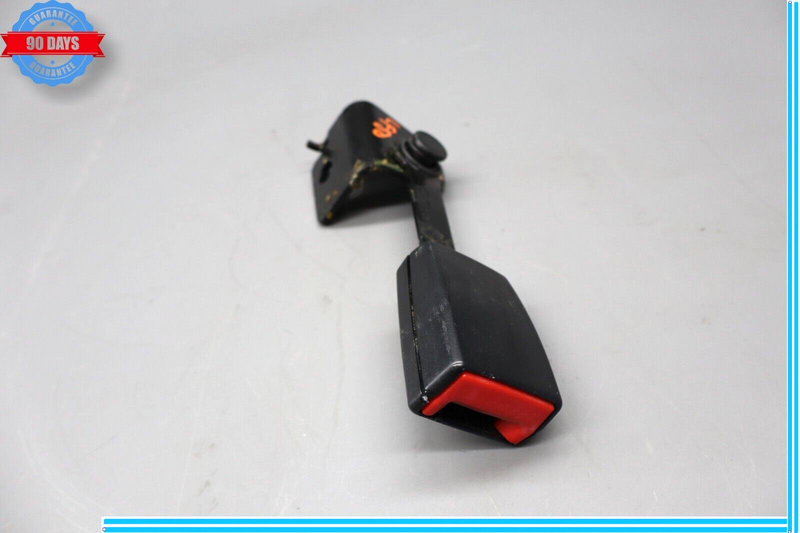 Load image into Gallery viewer, 09-15 BMW 750Li 750Li xDrive Rear Left Side Seat Belt Buckle Receiver Oem

