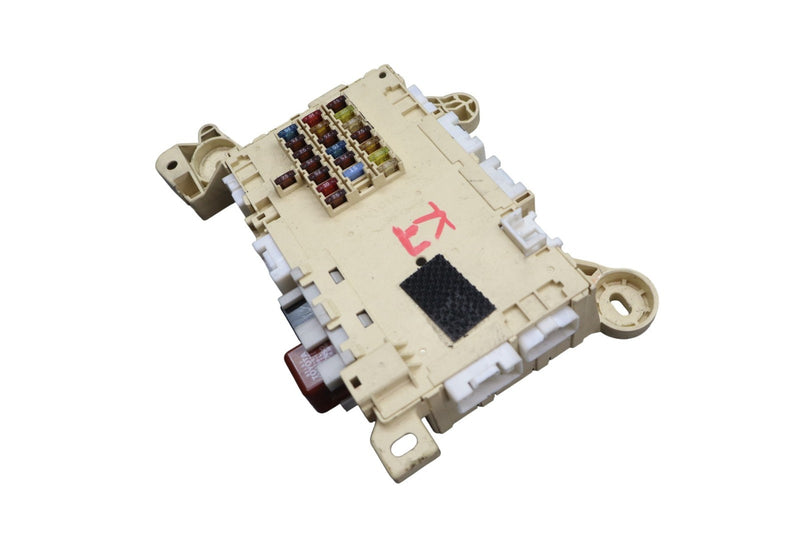 Load image into Gallery viewer, 01-06 Lexus XF30 LS430 Front Right Passenger Side Under Dash Fuse Box Oem
