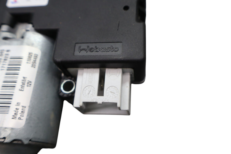 Load image into Gallery viewer, 11-17 Volkswagen VW Touareg Sunroof Moon Roof Motor 7P0959591 Oem
