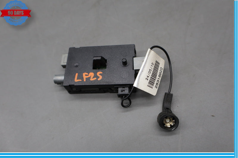 Load image into Gallery viewer, 09-15 Jaguar XF Antenna Radio FM AM Amplifier Control Module Unit Computer Oem

