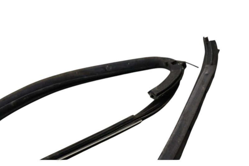 Load image into Gallery viewer, 03-10 Bentley Continental Left Driver Side Lower Door Seal Rubber Oem
