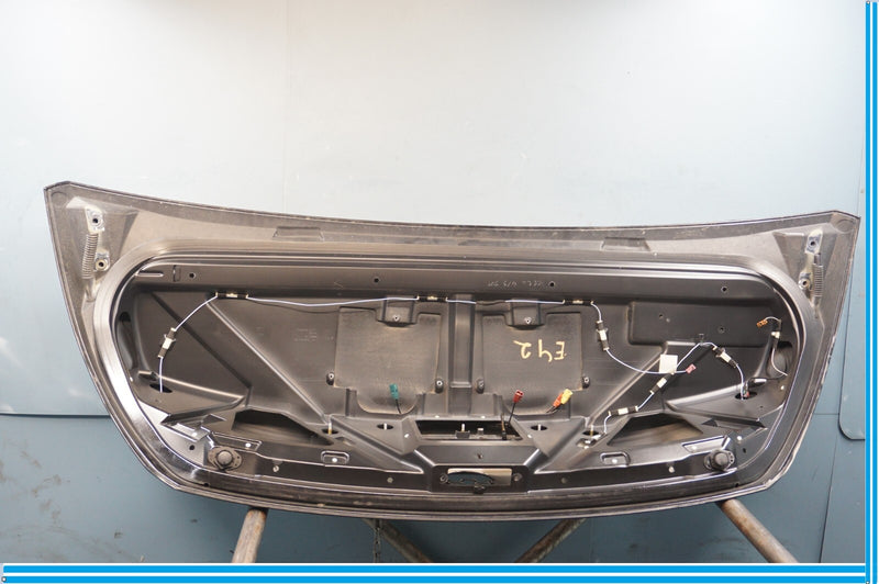 Load image into Gallery viewer, 04-07 BMW 645Ci 650i E63 E64 Trunk Liftgate Lid Panel Assembly Black Oem

