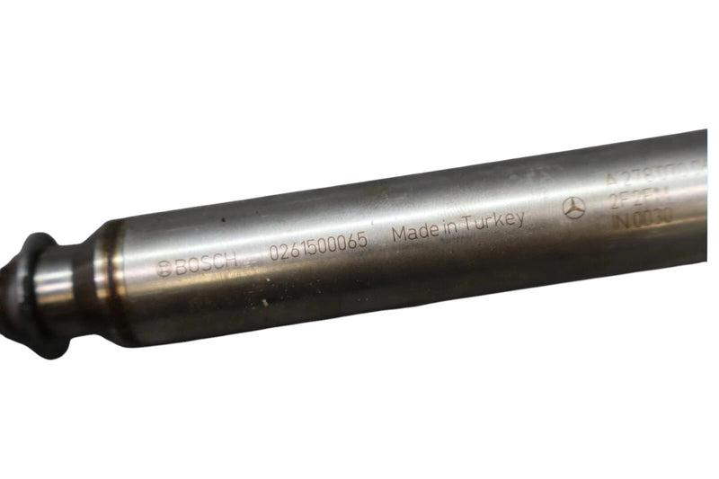 Load image into Gallery viewer, 11-18 Mercedes W207 GLS550 CL550 E550 Engine Motor Fuel Injector 0261500065 OEM
