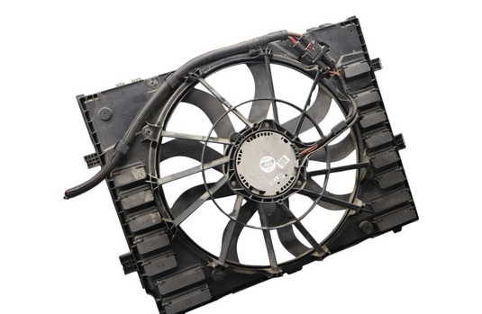 11-17 Volkswagen VW Touareg Radiator Cooling Fan Shroud Assembly Oem